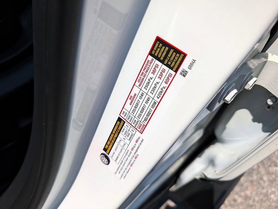 Used 2024 Glacier White Nissan S image 31