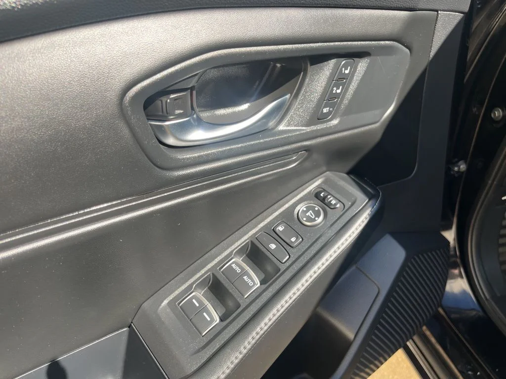 2023 Honda Accord Hybrid Sport-L - Photo 17