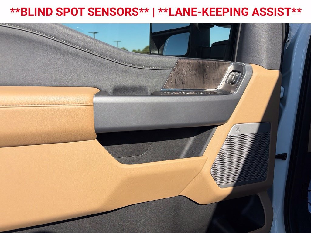 Used 2024 Oxford White Ford Lariat image 11