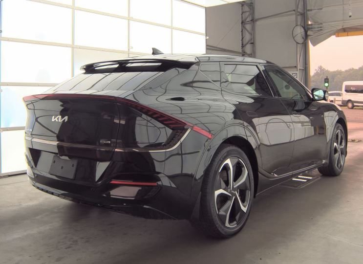 Used 2023 Kia EV6 GT-Line with VIN KNDC4DLC6P5122633 for sale in Kansas City, KS