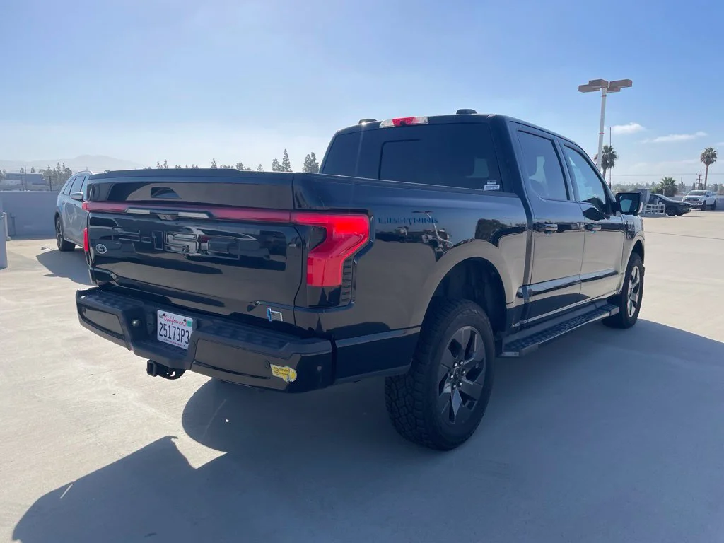 Used 2022 Ford F-150 Lightning Lariat with VIN 1FTVW1EV2NWG10727 for sale in Orange, CA