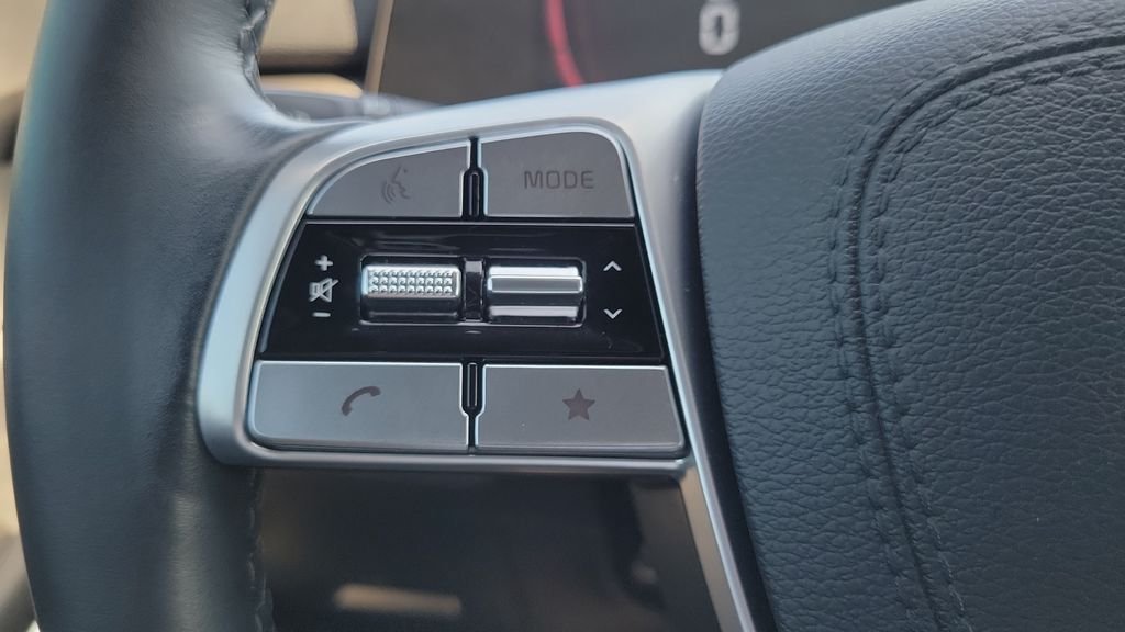 Certified Used 2025 Gray Kia EX X-Line image 21