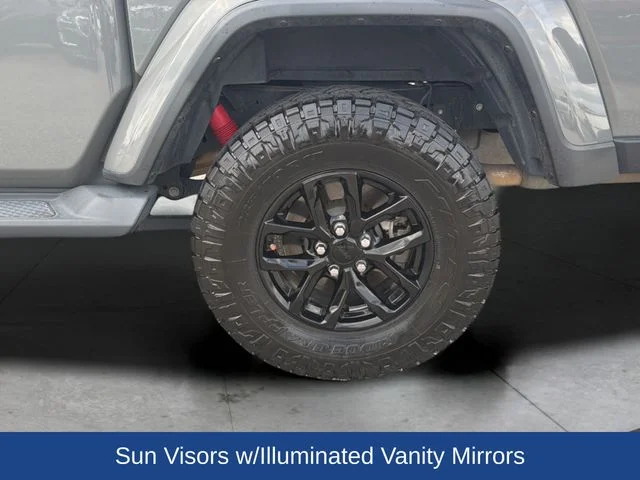 Used 2022 Gray Jeep Altitude image 32