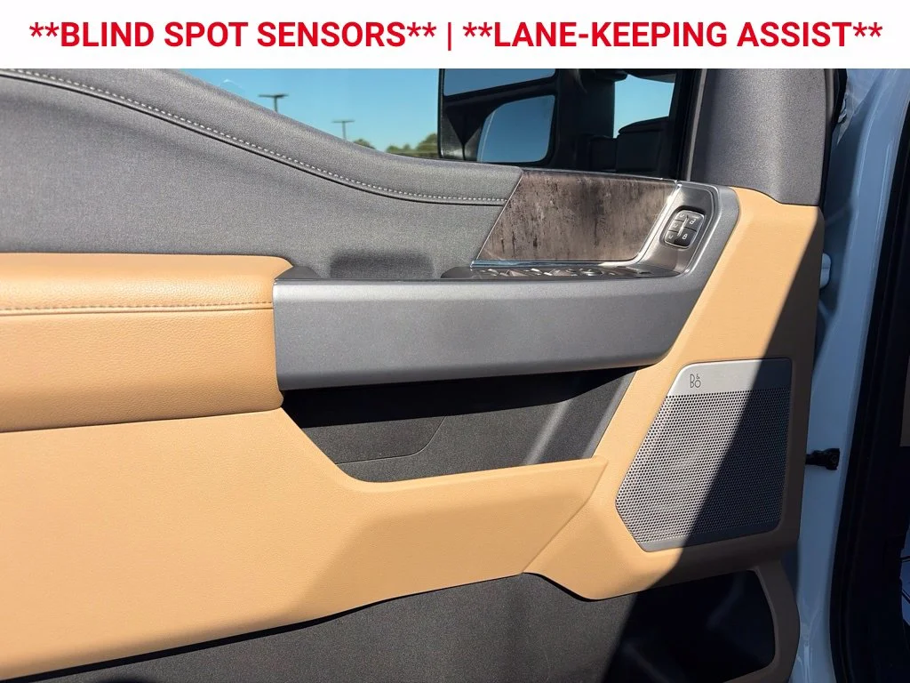 Used 2024 Oxford White Ford Lariat image 11