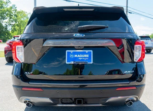 Used 2023 Black Ford XLT image 7