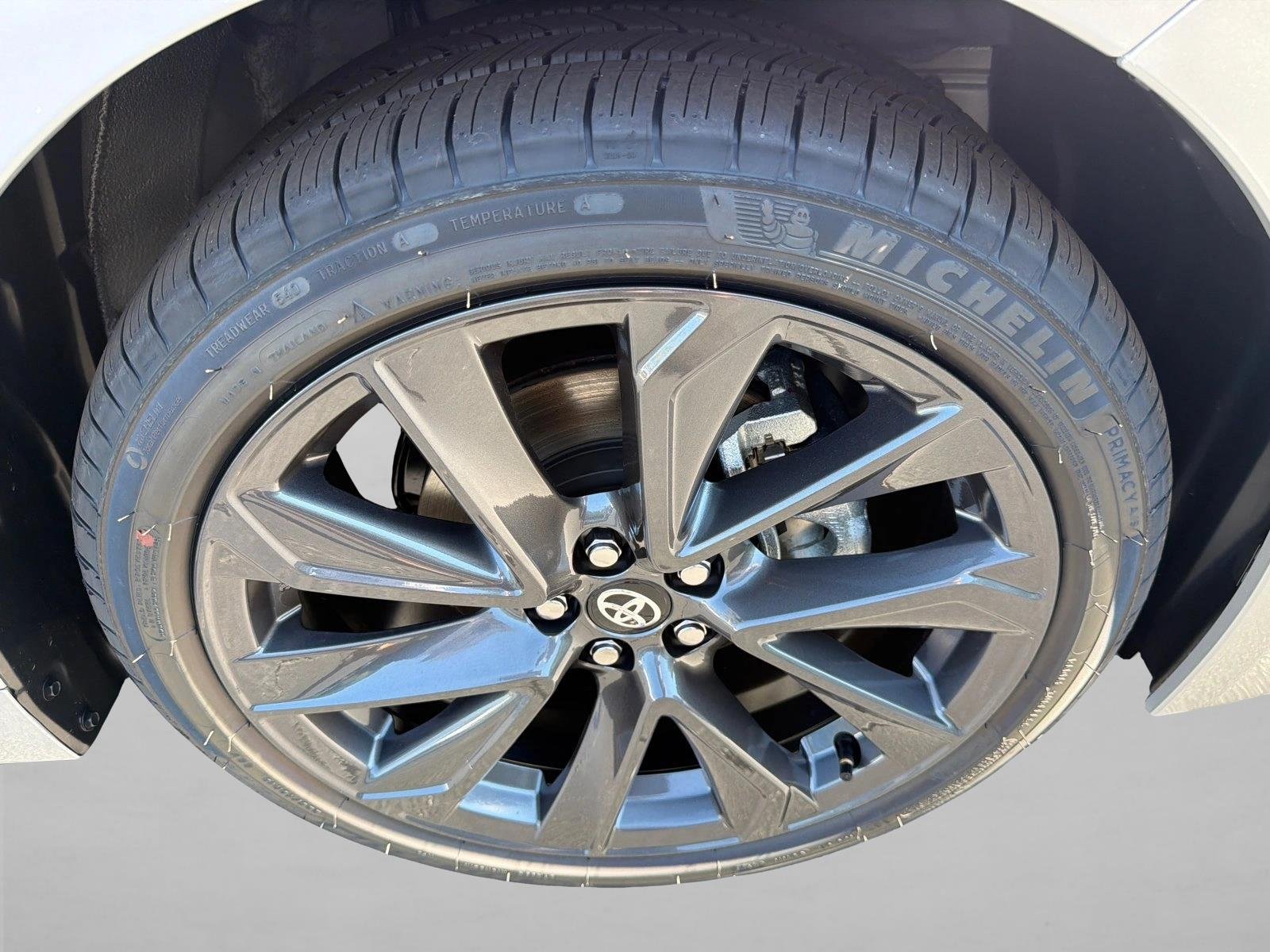 New 2027 Classic Silver Metallic Toyota SE image 12