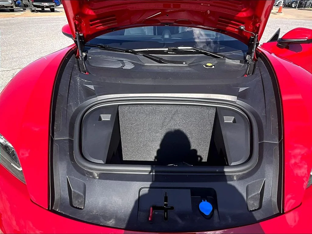 2025 Porsche Taycan Base - Photo 21