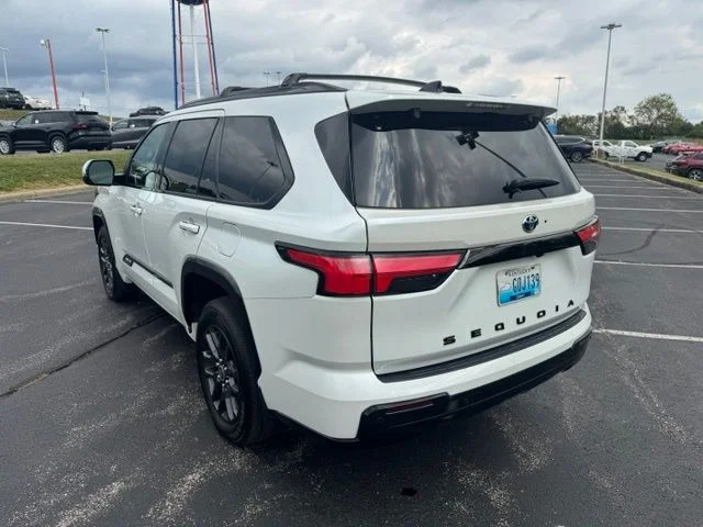 Used 2023 Beige Toyota Platinum image 5