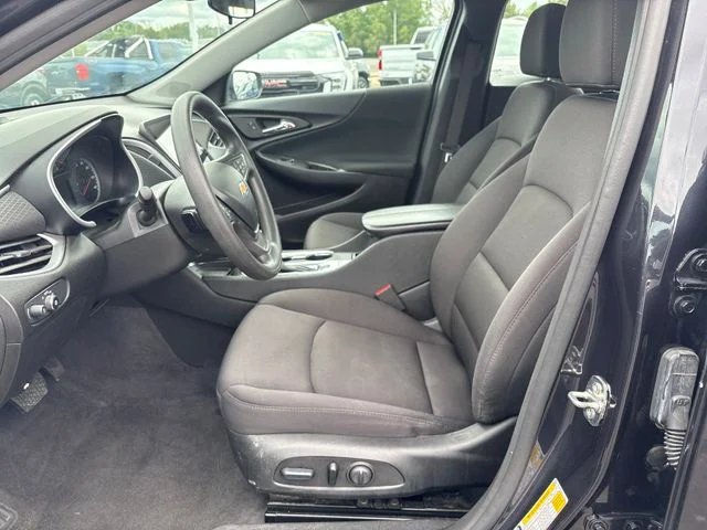 2023 Chevrolet Malibu 1LT - Photo 11