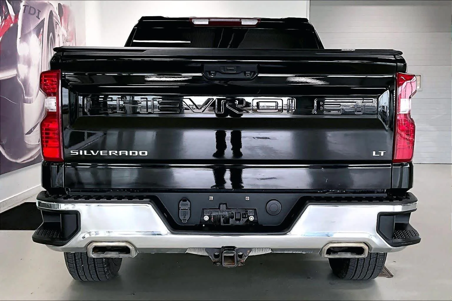 Used 2022 Black Chevrolet LT image 5