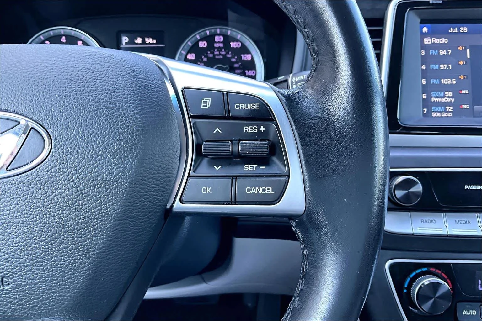 Used 2019 Quartz White Pearl Hyundai SEL image 24