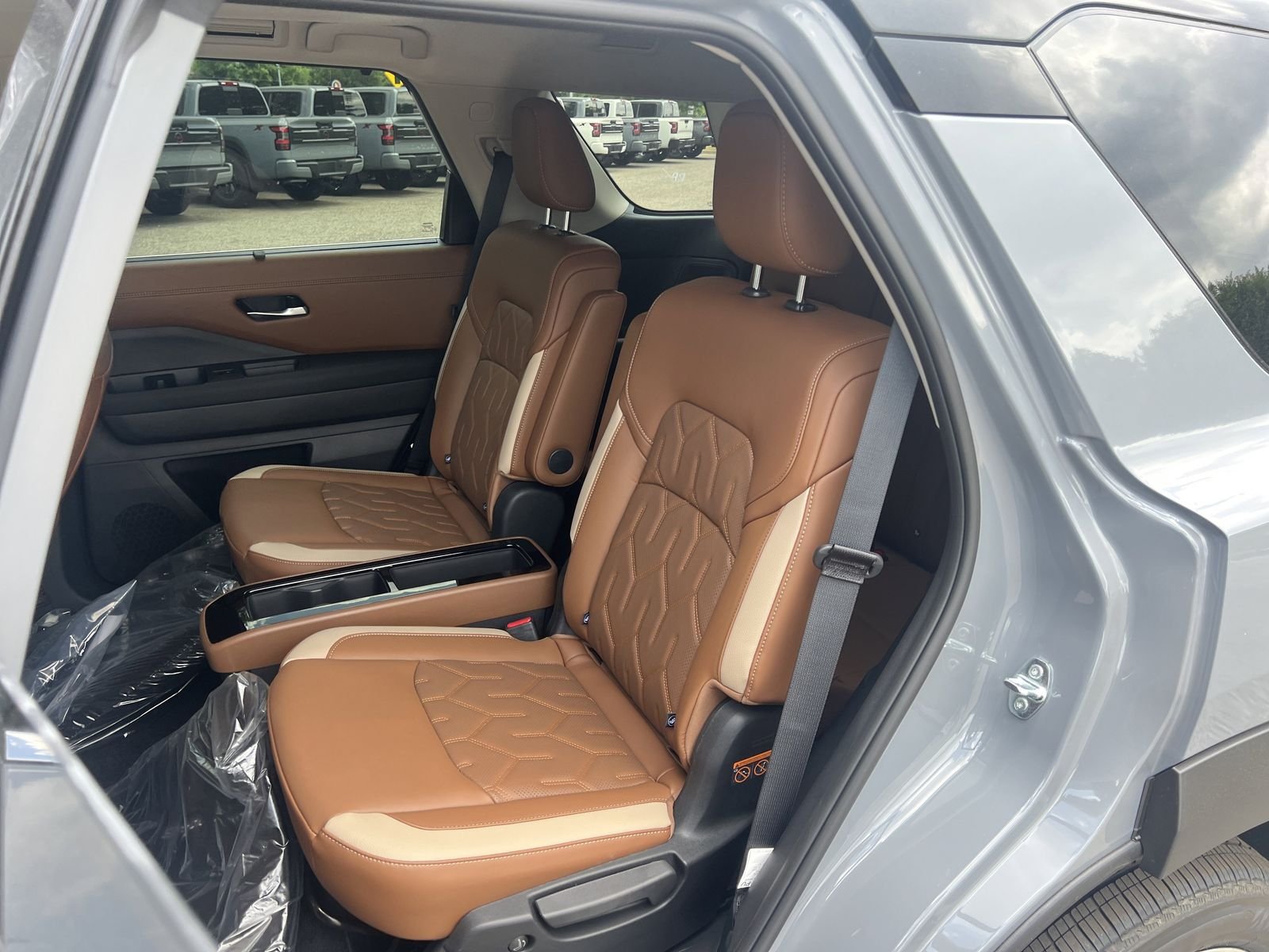 New 2026 Gray Nissan Platinum image 20