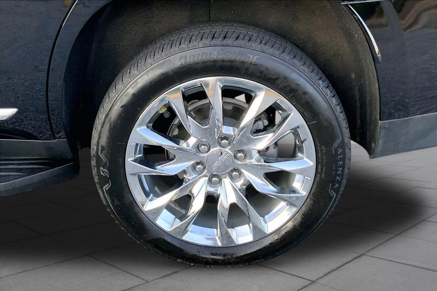 Used 2024 Onyx Black GMC Denali image 10
