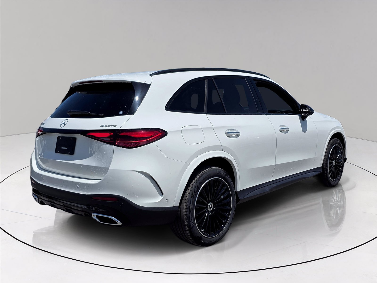 New 2026 Polar White Mercedes-Benz GLC 300 image 33