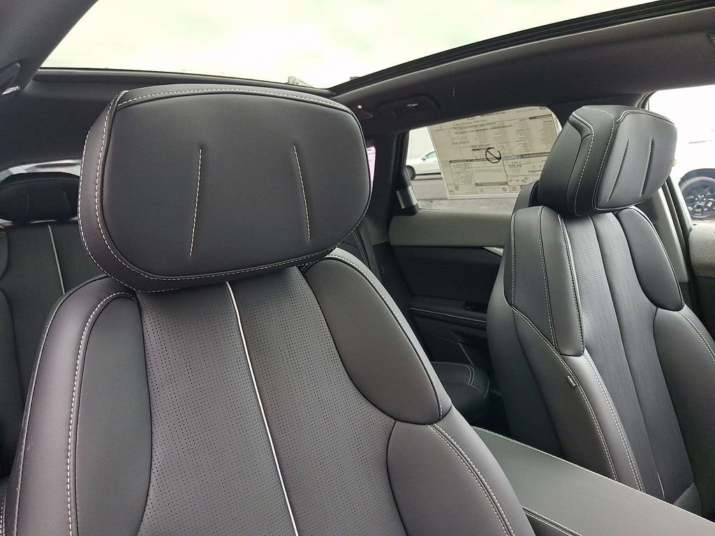2026 Cadillac OPTIQ Premium Sport - Photo 19