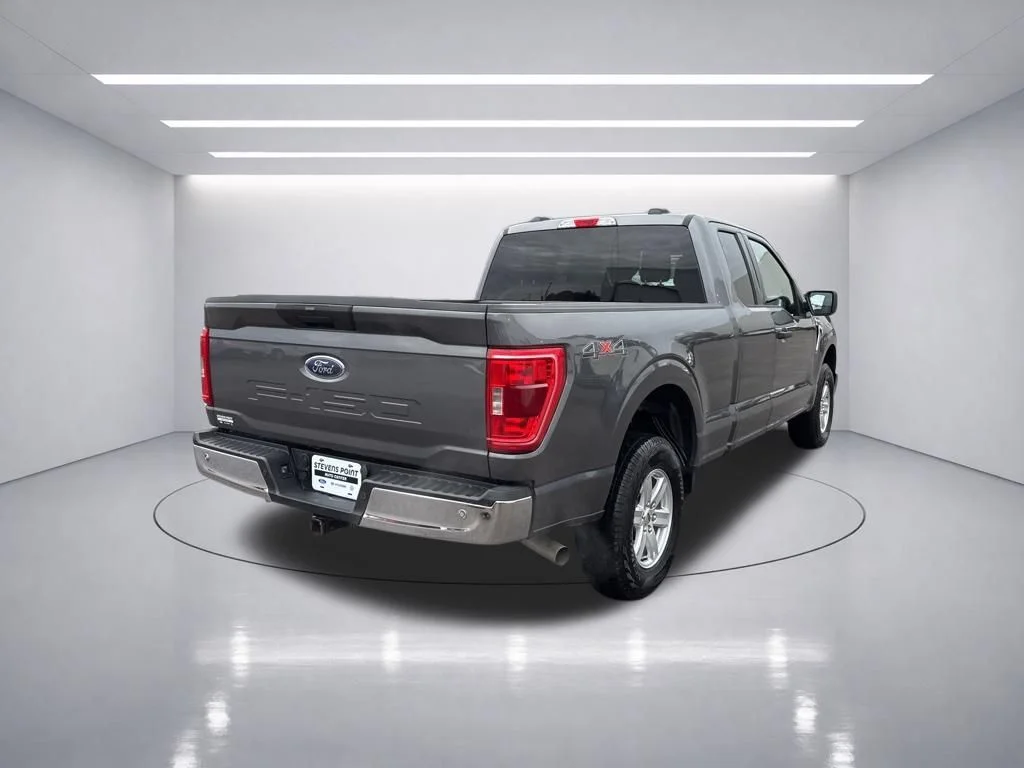 Used 2023 Carbonized Gray Metallic Ford XLT image 7