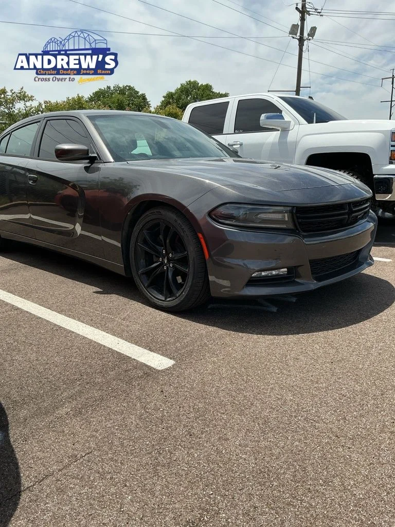 2016 Dodge Charger R/T's photo