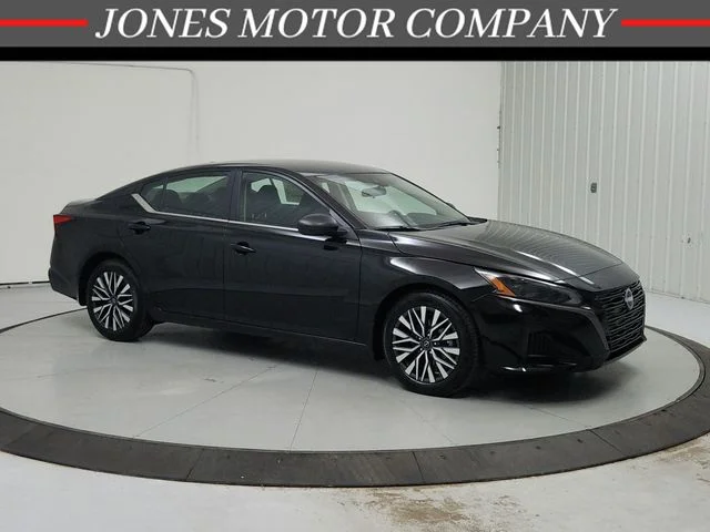New 2026 Nissan Altima 2.5 SV
