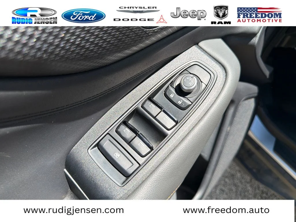 Used 2022 Ice Silver Metallic Subaru Wilderness image 11