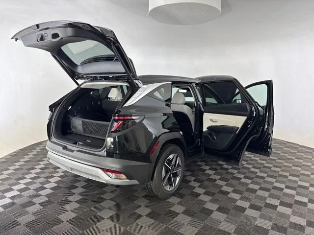 Used 2026 Gray Hyundai SEL Convenience image 18
