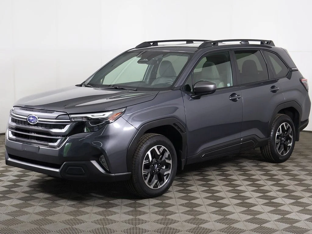 Used 2025 Gray Metallic Subaru Premium image 8