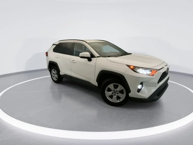 Used 2021 White Toyota XLE image 6