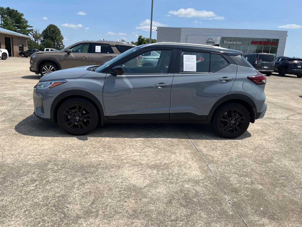 Used 2023 Gray Nissan SV image 2