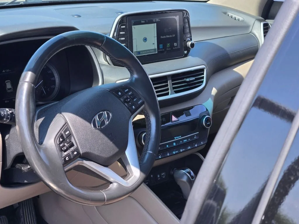 Used 2021 Black Hyundai Ultimate image 25