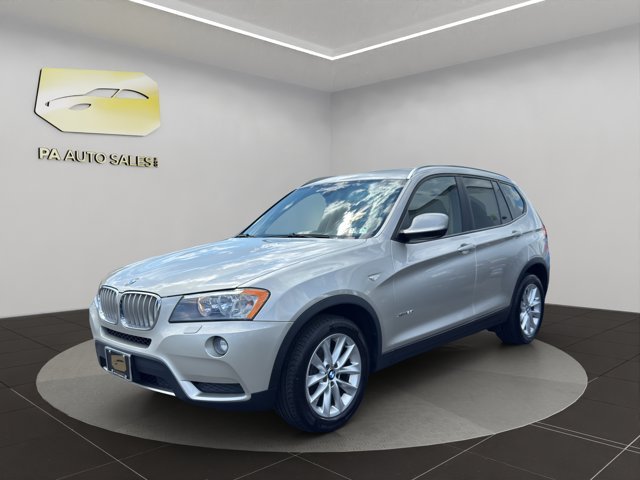 Used 2014 Silver BMW xDrive28i image 3