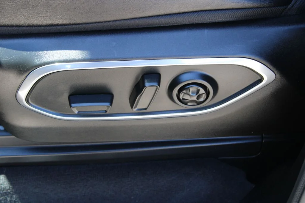 Used 2024 Black Jeep Series II image 18