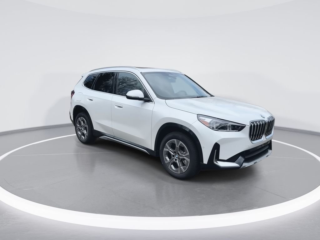 Used 2026 White BMW xDrive28i image 2