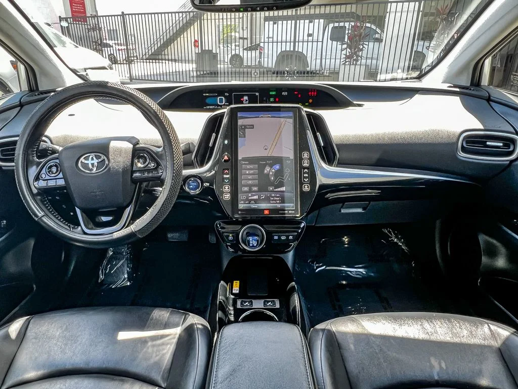 Certified Used 2020 White Toyota Limited image 12