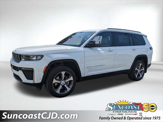 New 2026 Bright White Clear-Coat Exterior Paint Jeep Limited image 27