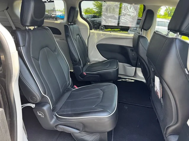 Certified Used 2023 Gray Chrysler Limited image 15