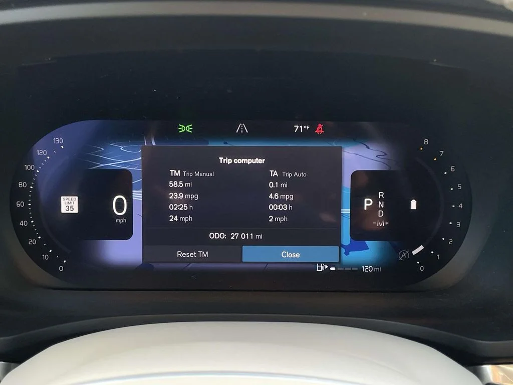 2025 Volvo V60 Cross Country Plus - Photo 14