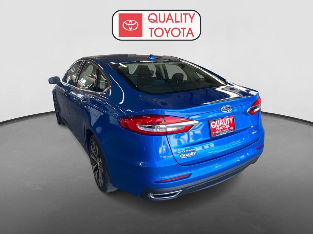 Used 2020 Blue Ford SE image 4