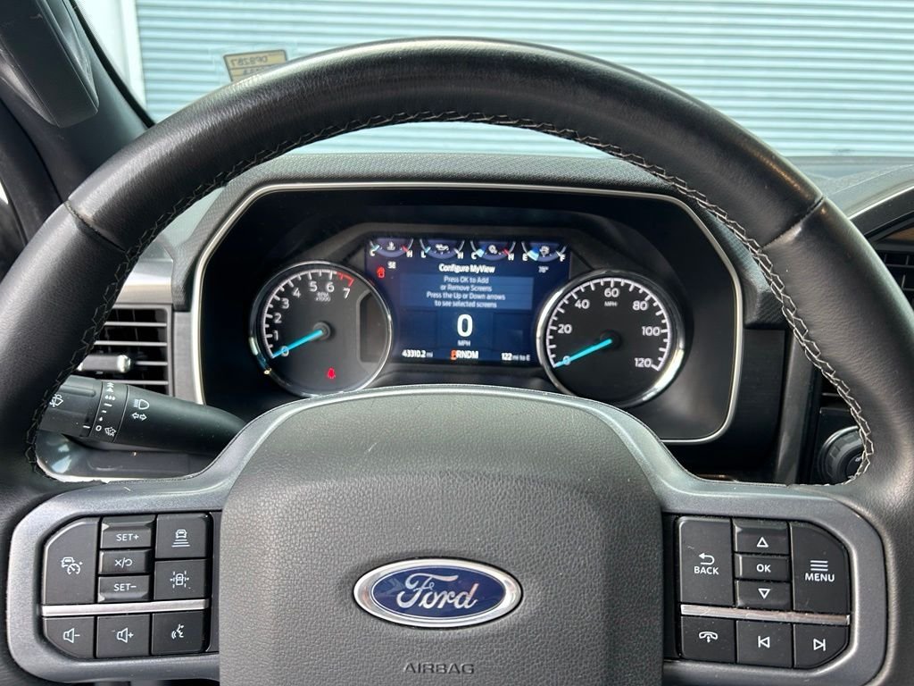 Used 2023 Black Metallic Ford XLT image 17