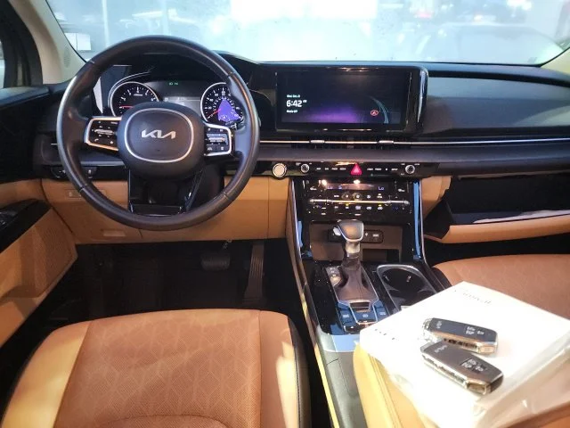 Used 2024 Blue Kia EX image 5