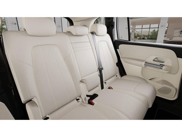 New 2026 Polar White Mercedes-Benz GLB 250 image 6