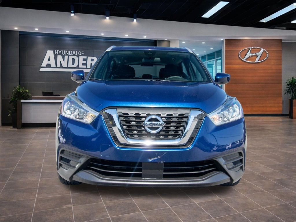 Used 2020 Blue Nissan SV image 4