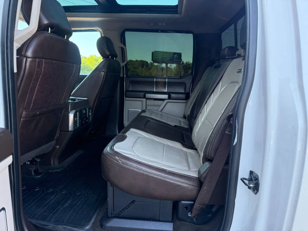 Used 2018 Off White Ford Limited 4x4 4dr Crew Cab 6.8 ft. SB SRW Pickup image 21
