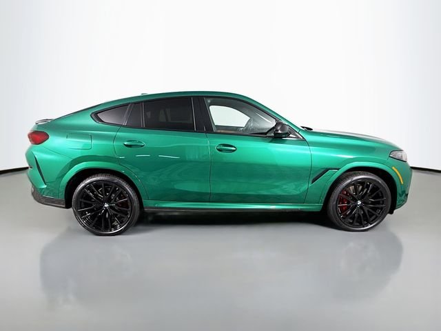 New 2027 Green Metallic BMW M60i image 8