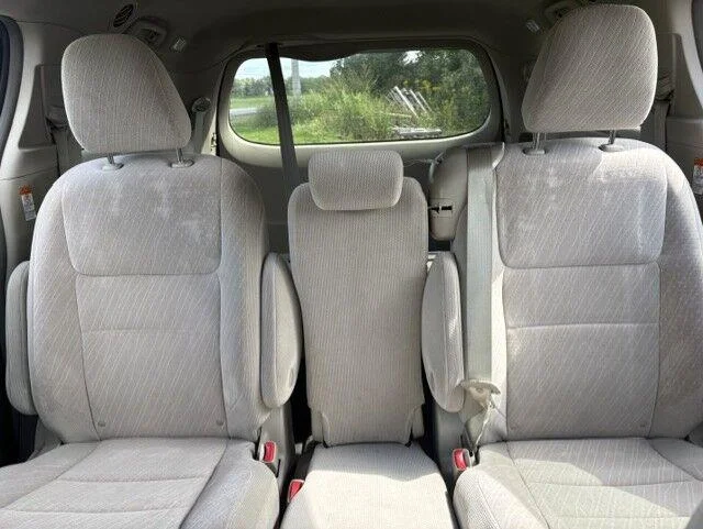 Used 2019 Midnight Black Metallic Toyota LE image 4