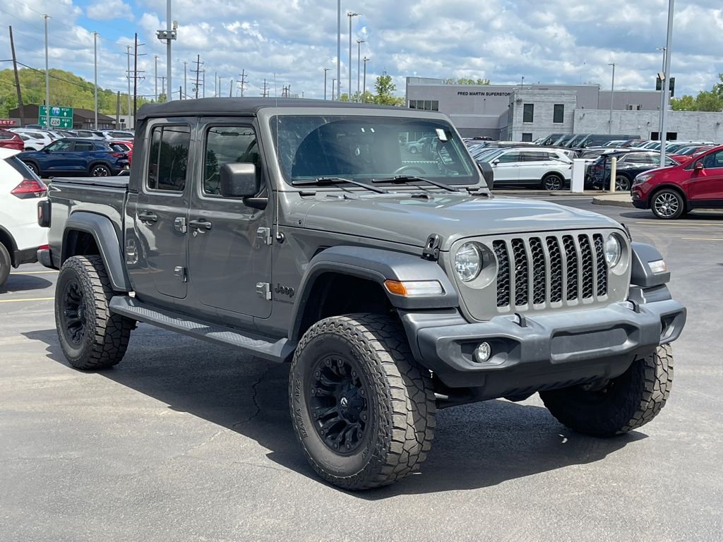 2020 Jeep Gladiator Sport S's photo