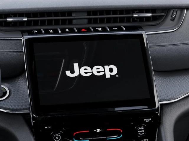 New 2027 Bright White Clear-Coat Paint Jeep  image 44