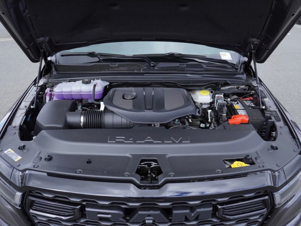 New 2026 Granite Crystal Metallic Clear-Coat Exterior Paint RAM Big Horn Night Edition image 27