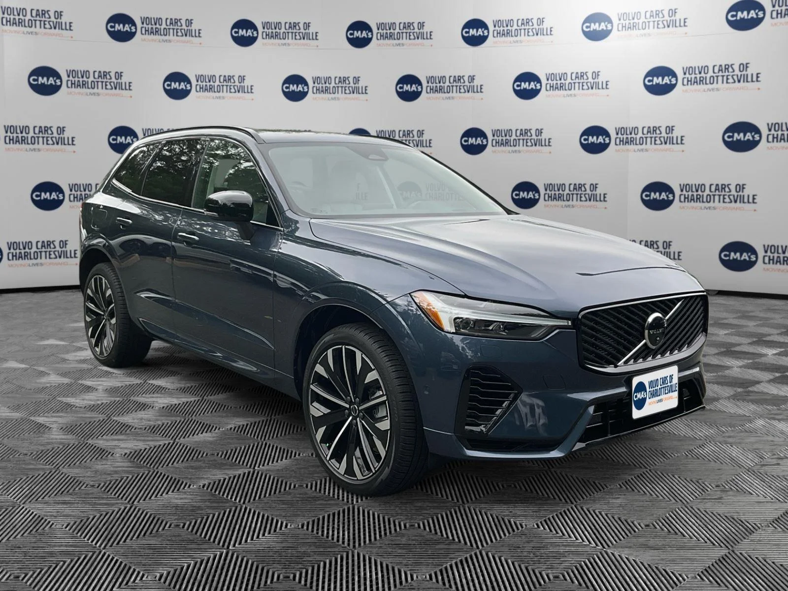 New 2026 Denim Blue Metallic Volvo Ultra image 7