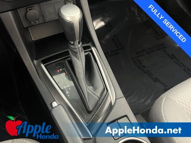 Used 2014 Classic Silver Metallic Toyota LE image 26