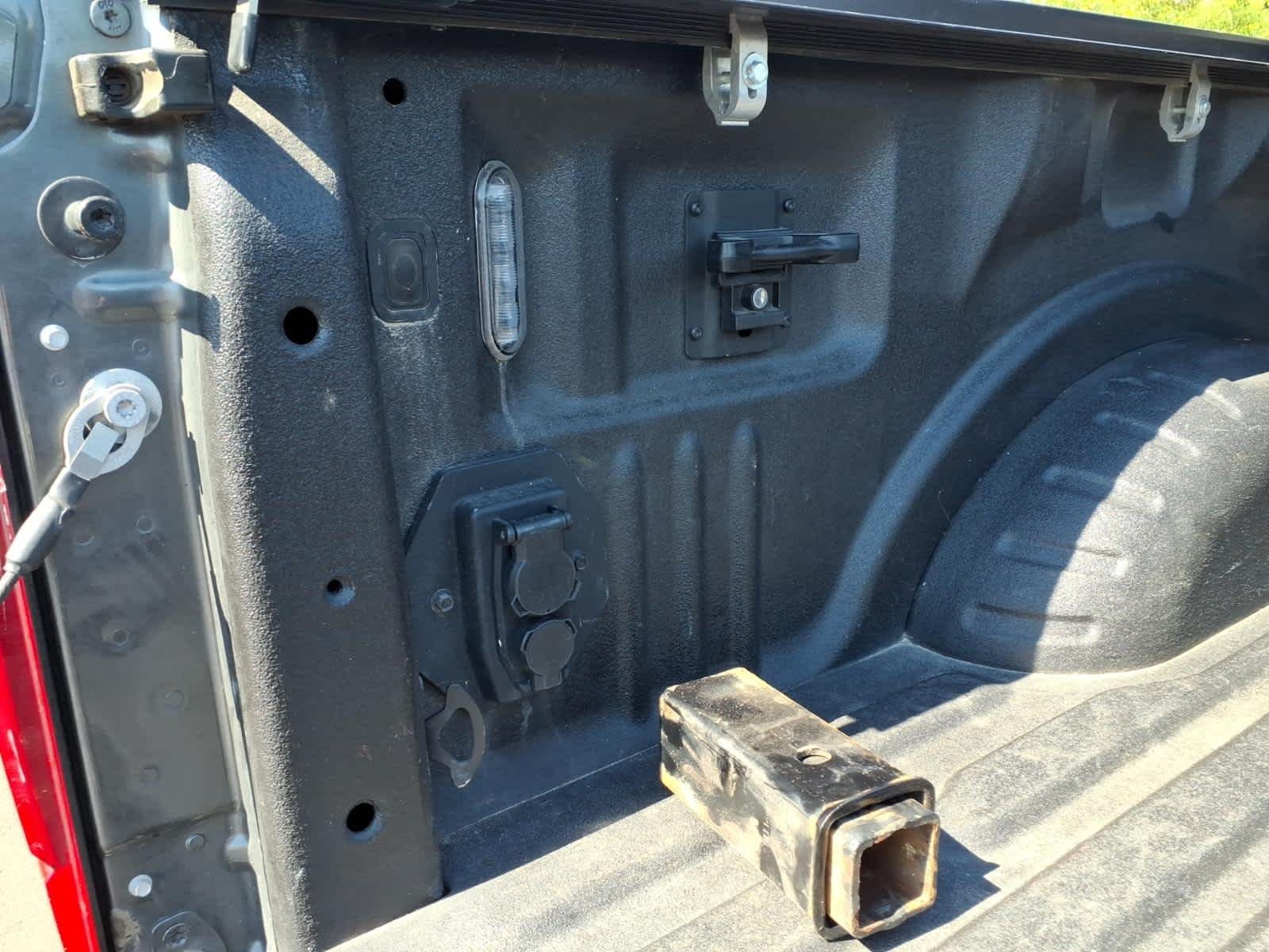Used 2020 Magnetic Ford Limited image 23