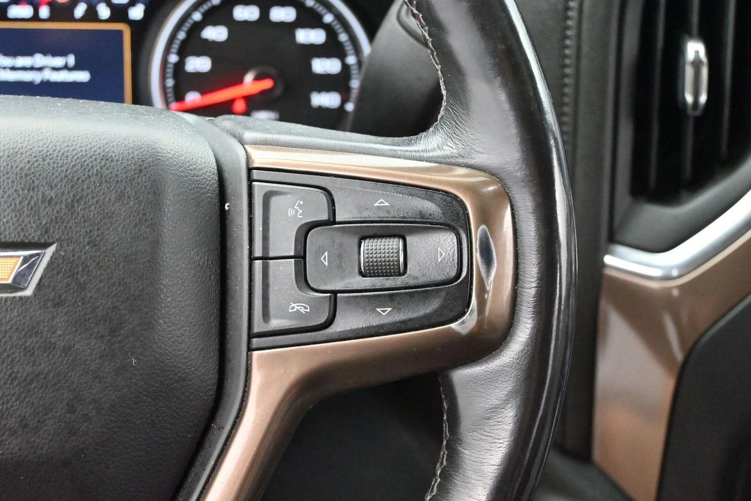Used 2019 BLACK Chevrolet High Country image 16